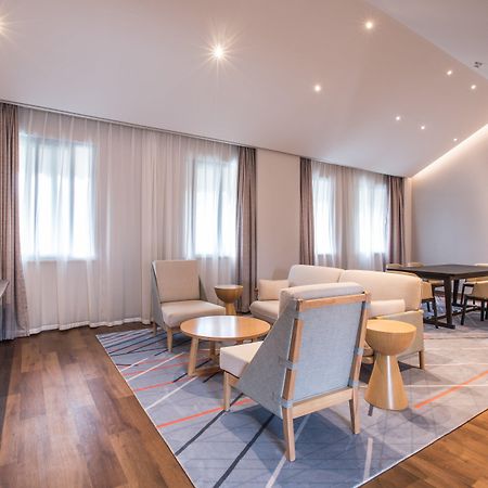 Holiday Inn Express Guizhou Qinglong By Ihg Zewnętrze zdjęcie